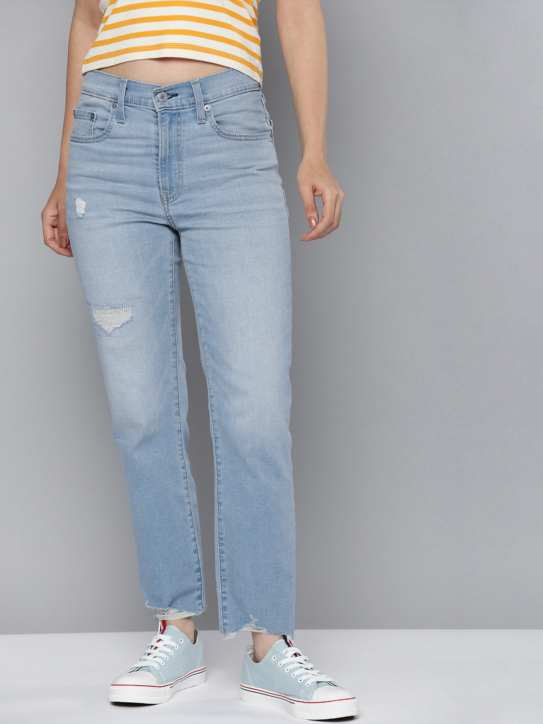 Women's Blue Straight Fit High-Rise Mildly Distressed Heavy Fade Stretchable Jeans