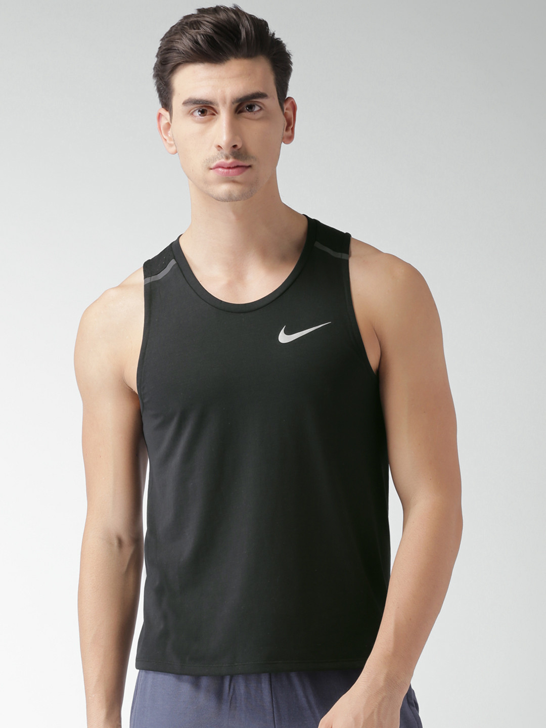 round neck nike t shirt