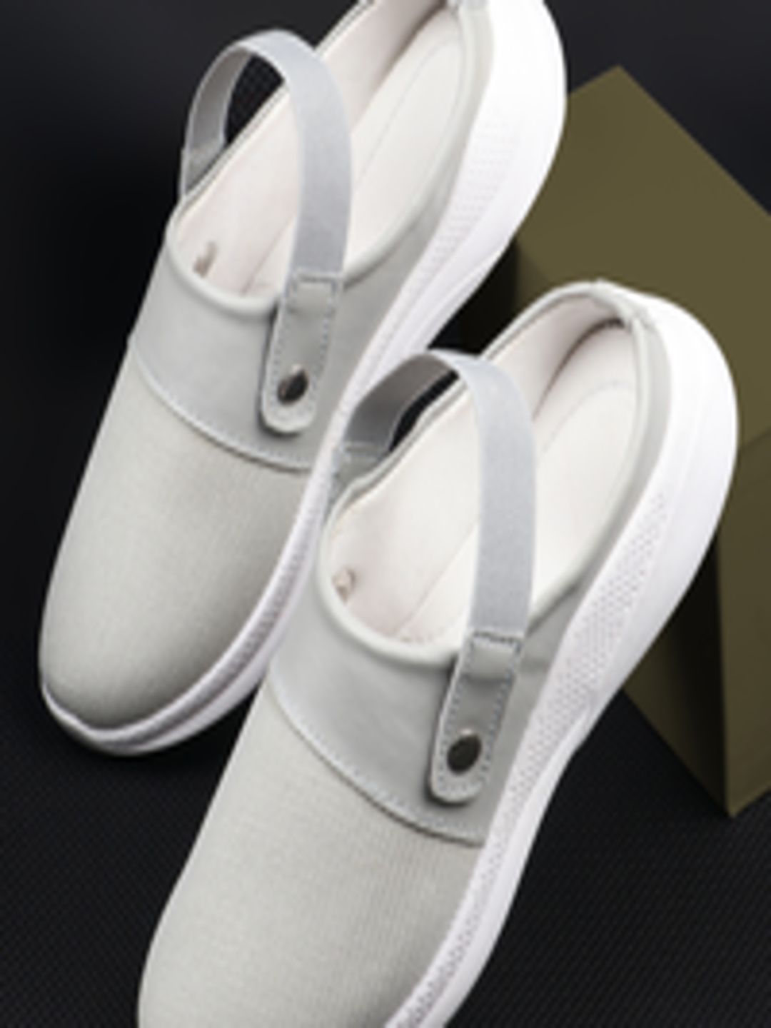 Buy KRAASA Men Slip On Clogs Sandals - Sandals for Men 23745898 | Myntra