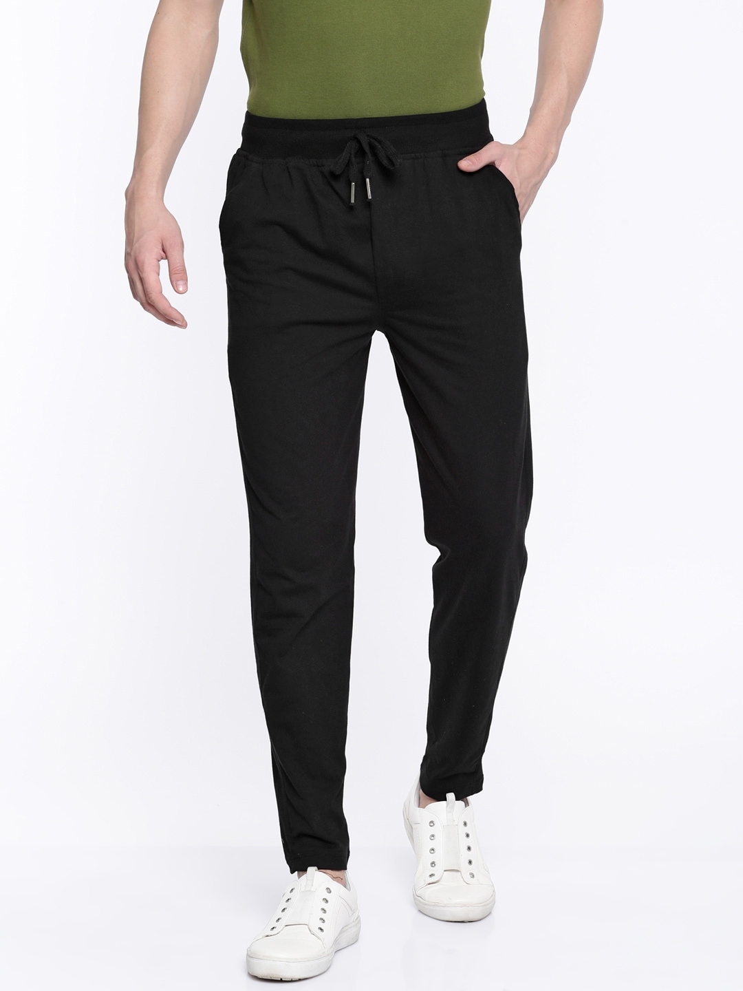 joggers myntra