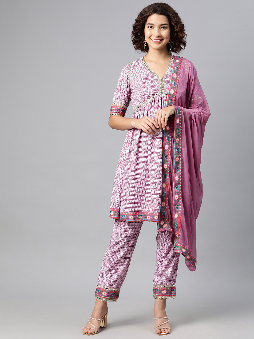 Women Maroon Striped Detail Gotta Patti Kurta with Trousers & With Dupatta