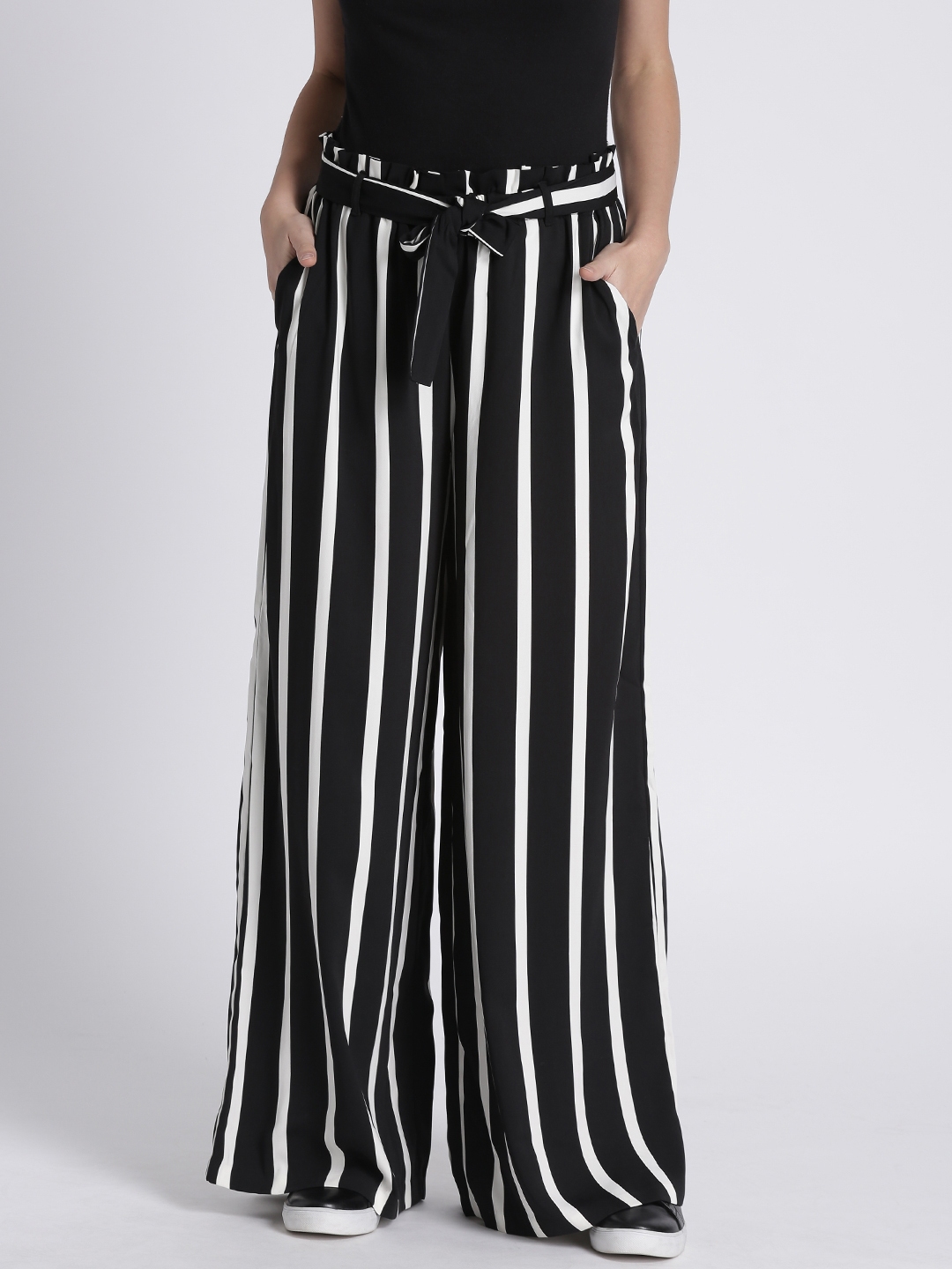 parallel trousers with top