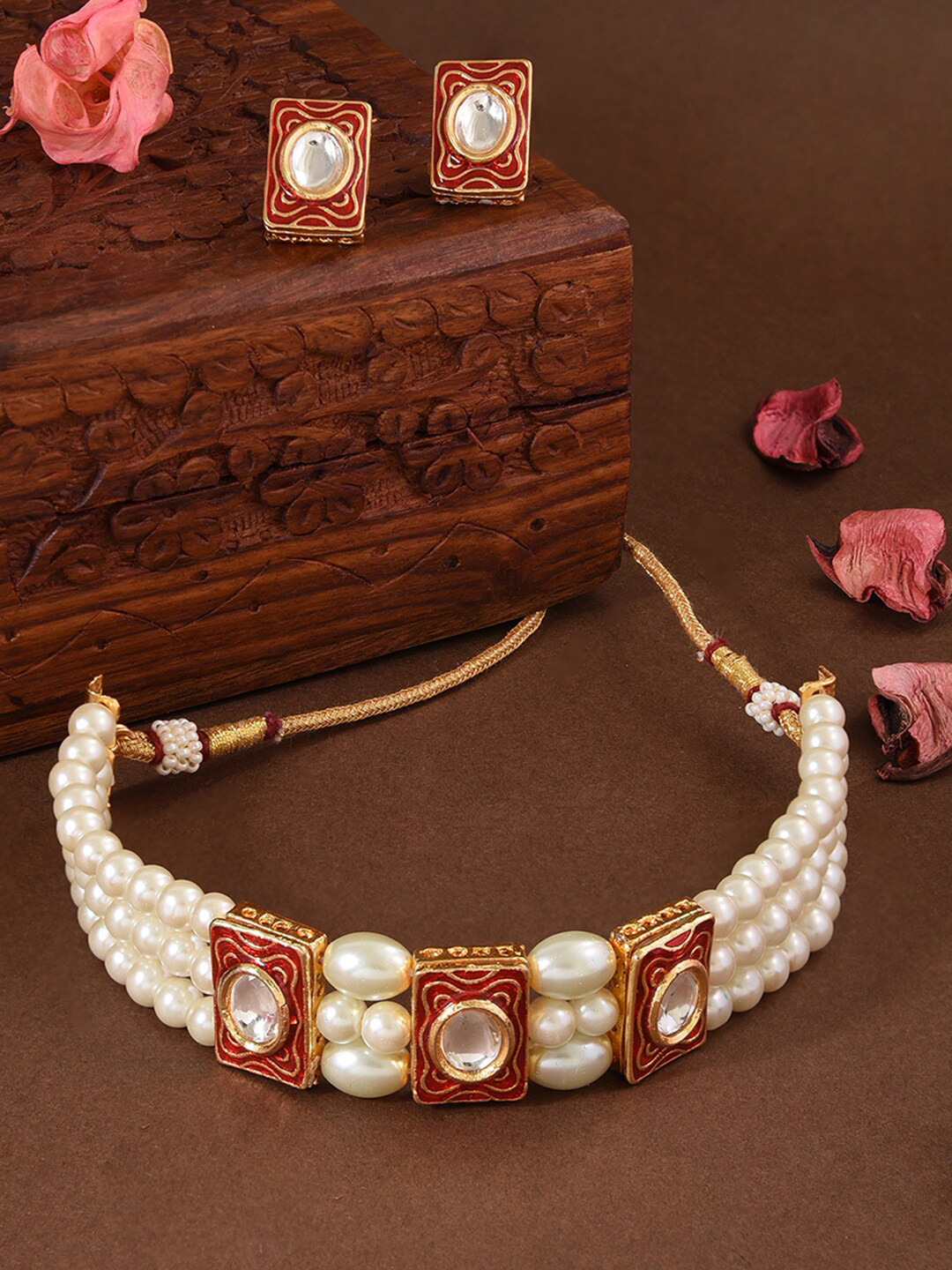 Buy Fida Gold Plated Kundan Studded & Pearl Beaded Jewellery Set