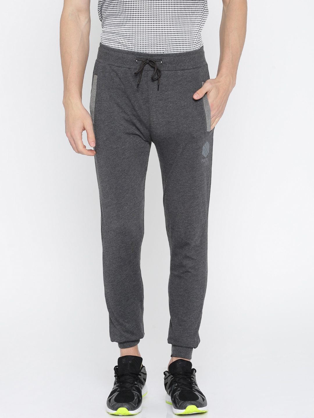 nike charcoal grey joggers