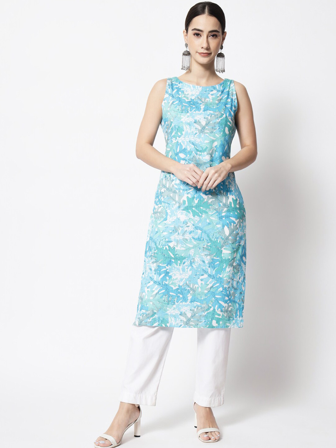 Red Geometric Print Straight kurta in Boat Neck