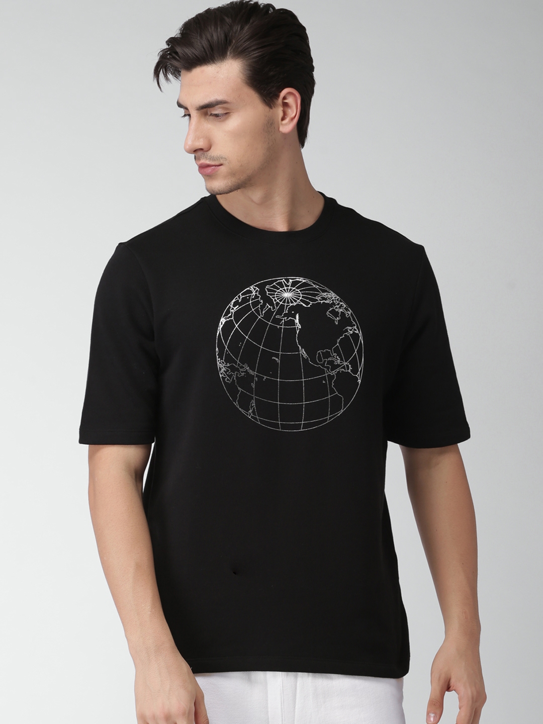 Buy FOREVER 21 Men Black Printed Round Neck T Shirt - Tshirts for Men ...