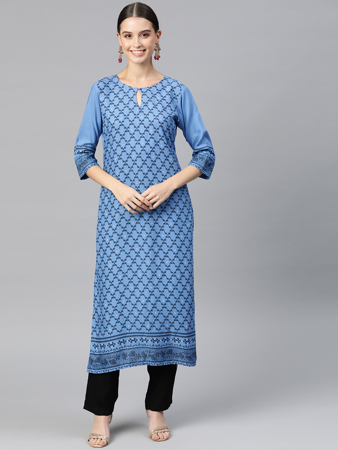Women Ethnic Motifs Printed Cotton Kurta with Trousers