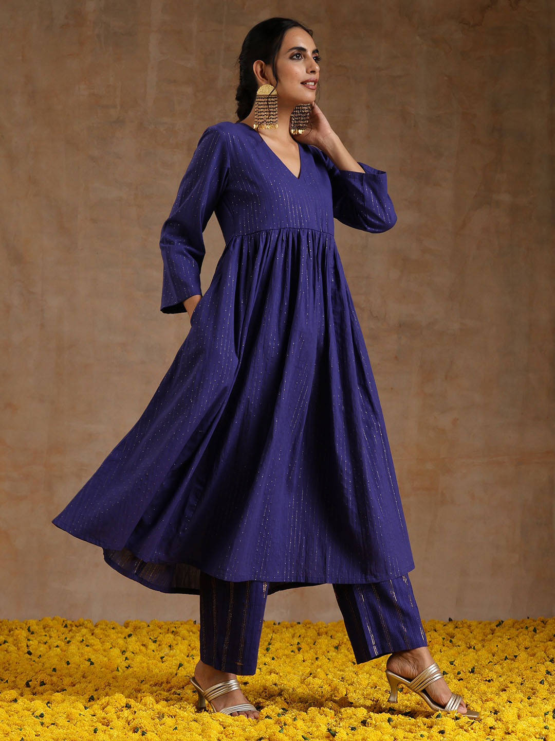 Buy TrueBrowns Woven Design V Neck Collar Anarkali Pure Cotton Kurta