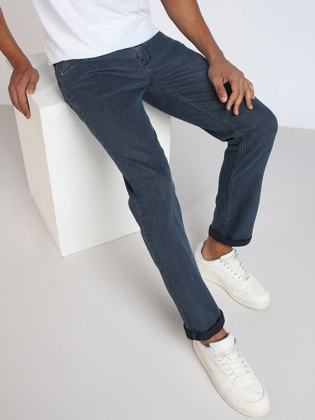 Buy Lee Men Slim Fit Clean Look Stretchable Jeans - Jeans for Men ...