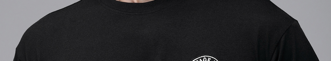 Buy Roadster Men Solid Applique T Shirt - Tshirts for Men 24136096 | Myntra