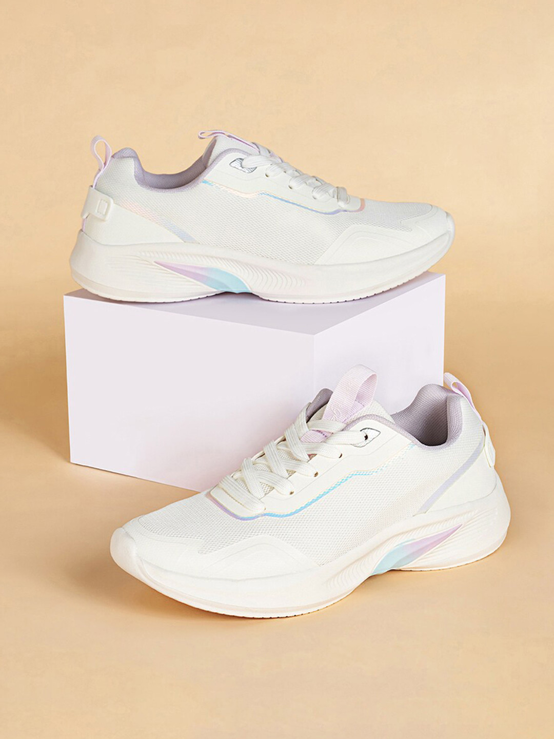 pantaloons shoes for women