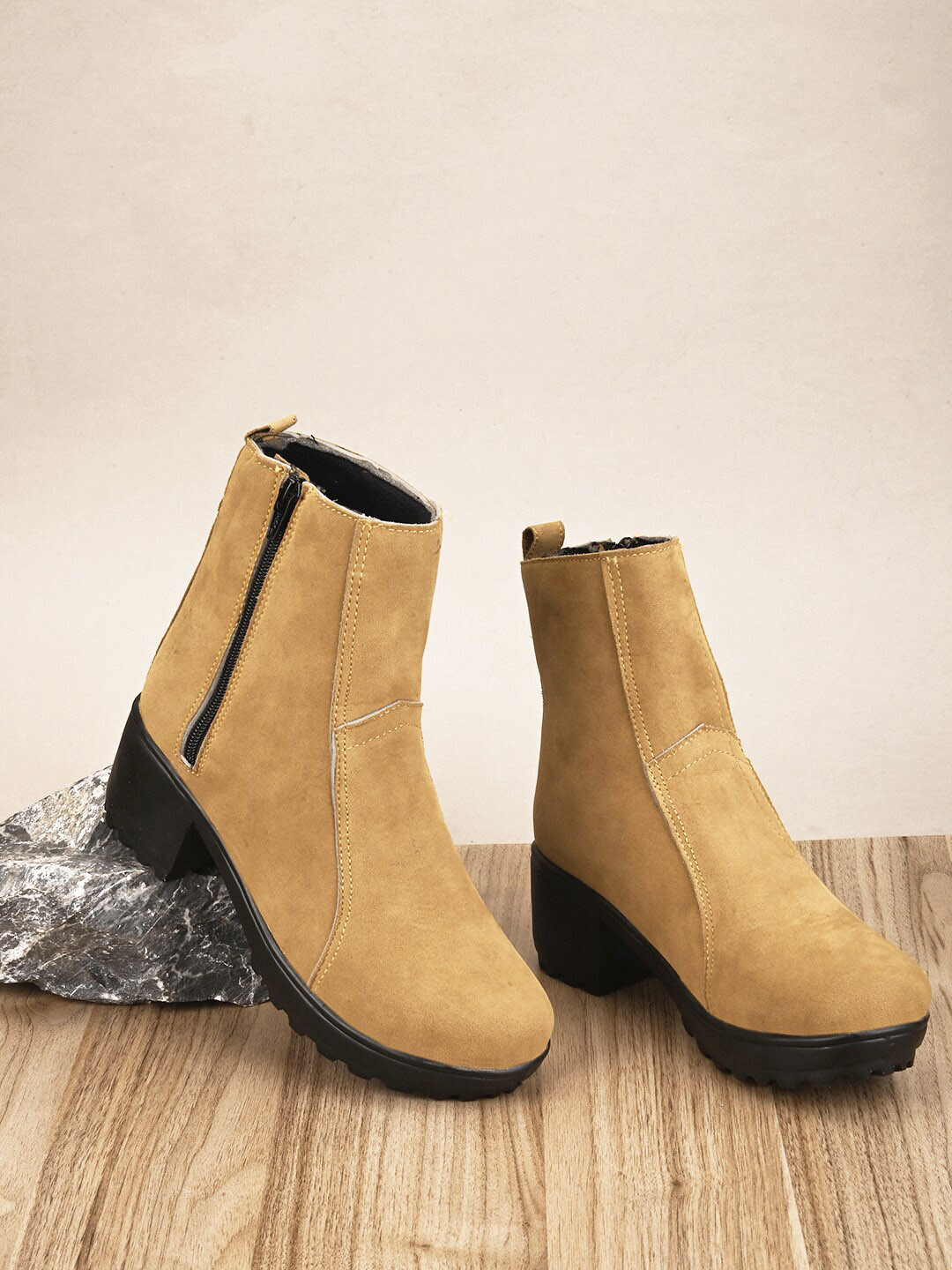 mid height walking boots