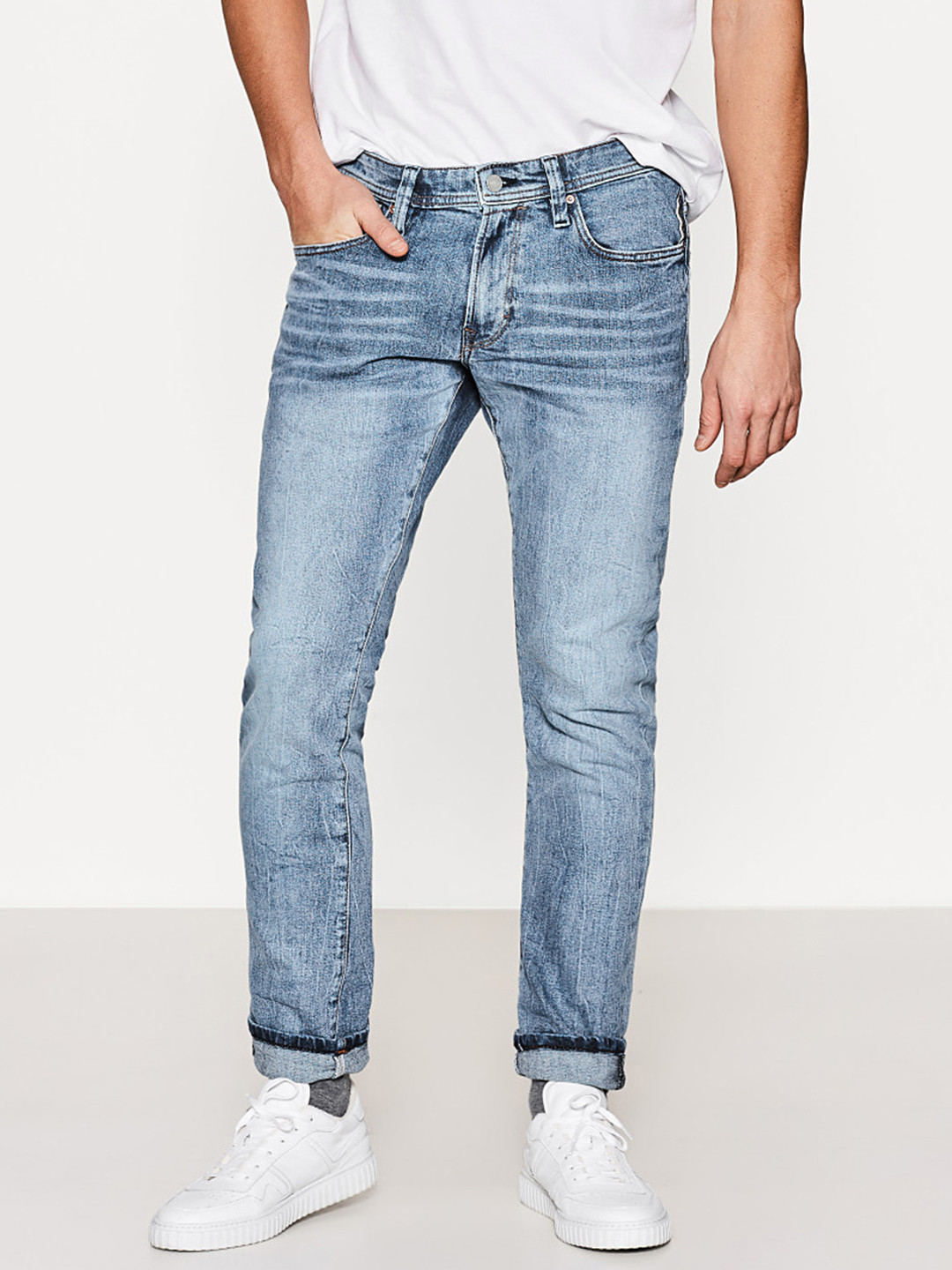 slim fit stretchable jeans