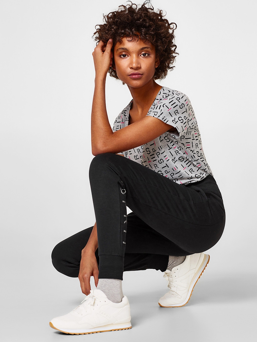 joggers myntra