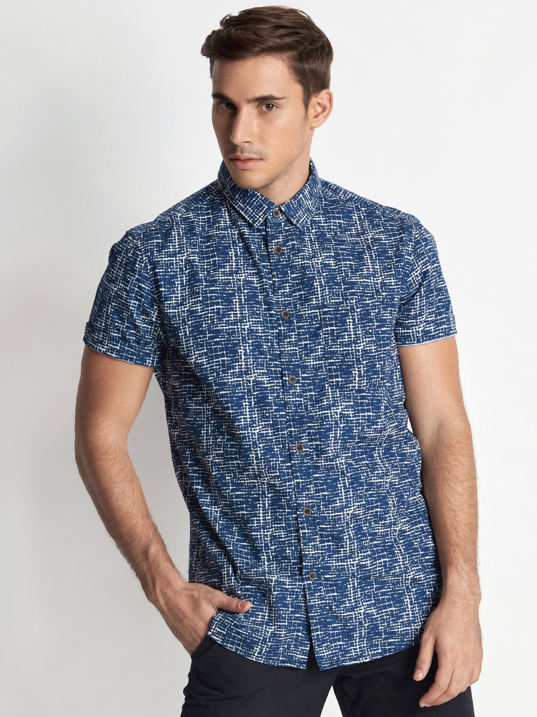 pantaloons casual shirts