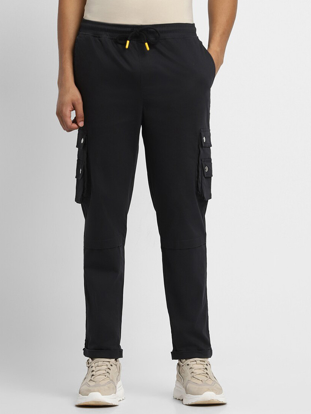 Buy FOREVER 21 Men Mid Rise Cargo Trousers Trousers for Men 24369678