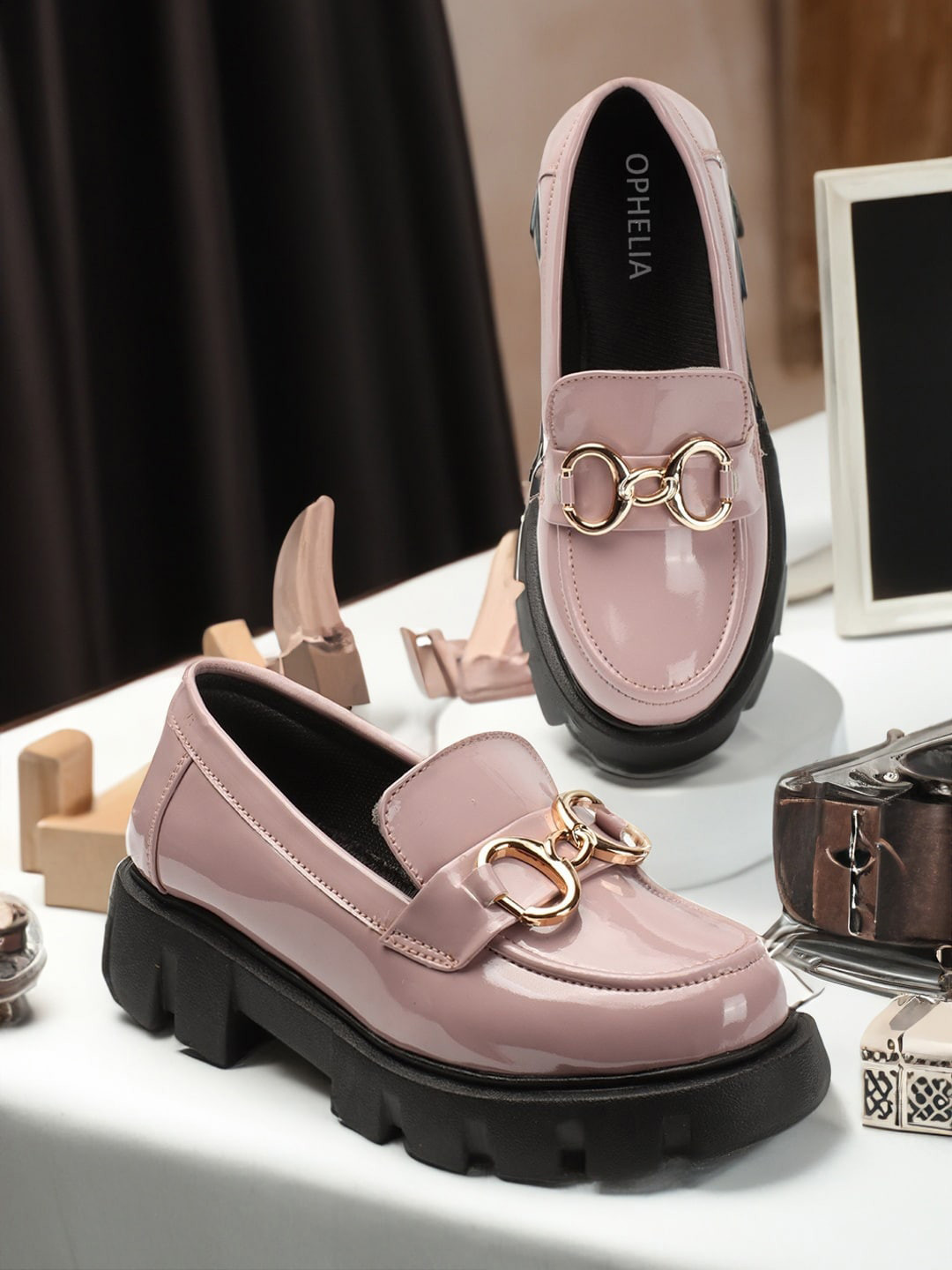 urila heeled loafers