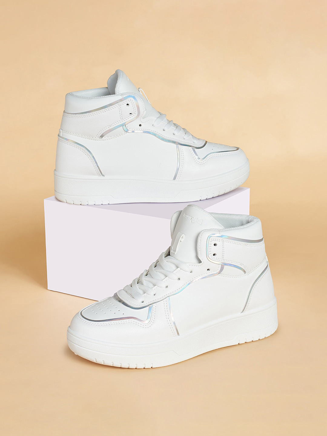 pantaloons shoes for women