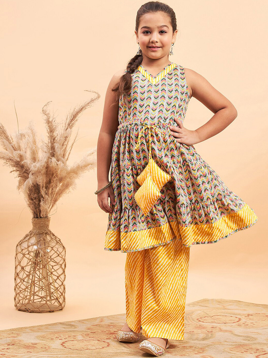 Red - Girls Bagh Block Print Pure Cotton Kurta Set (2-6 Years) 17