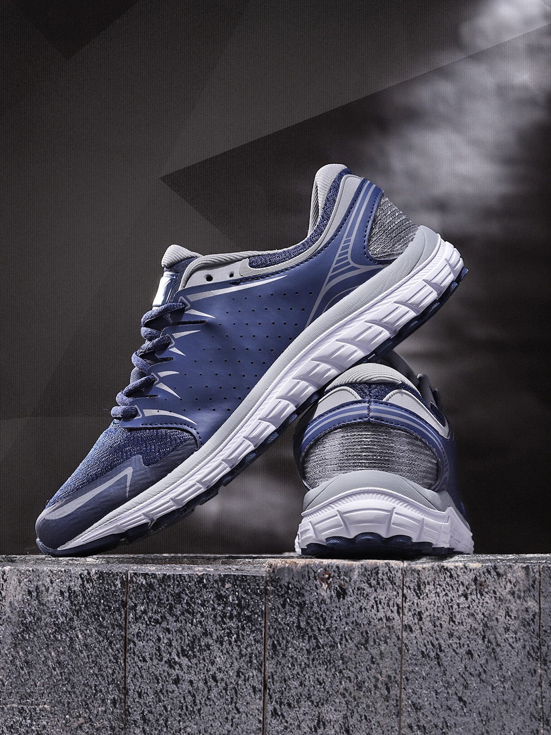 hrx by hrithik roshan men navy blue running shoes