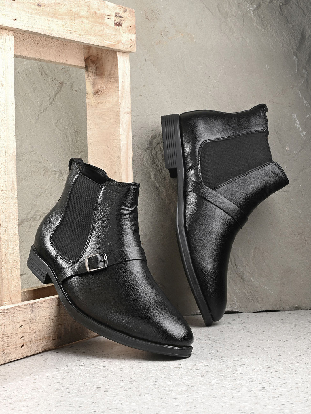 myntra chelsea boots