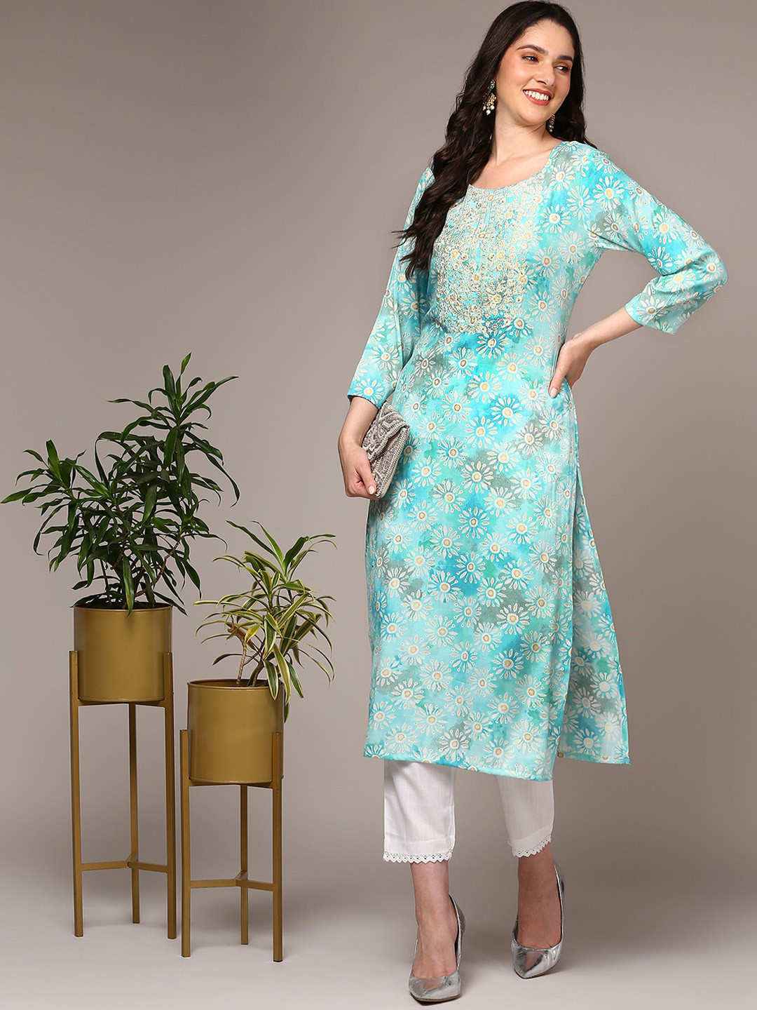 Blue Ethnic Motifs Printed Embroidered Straight Kurta