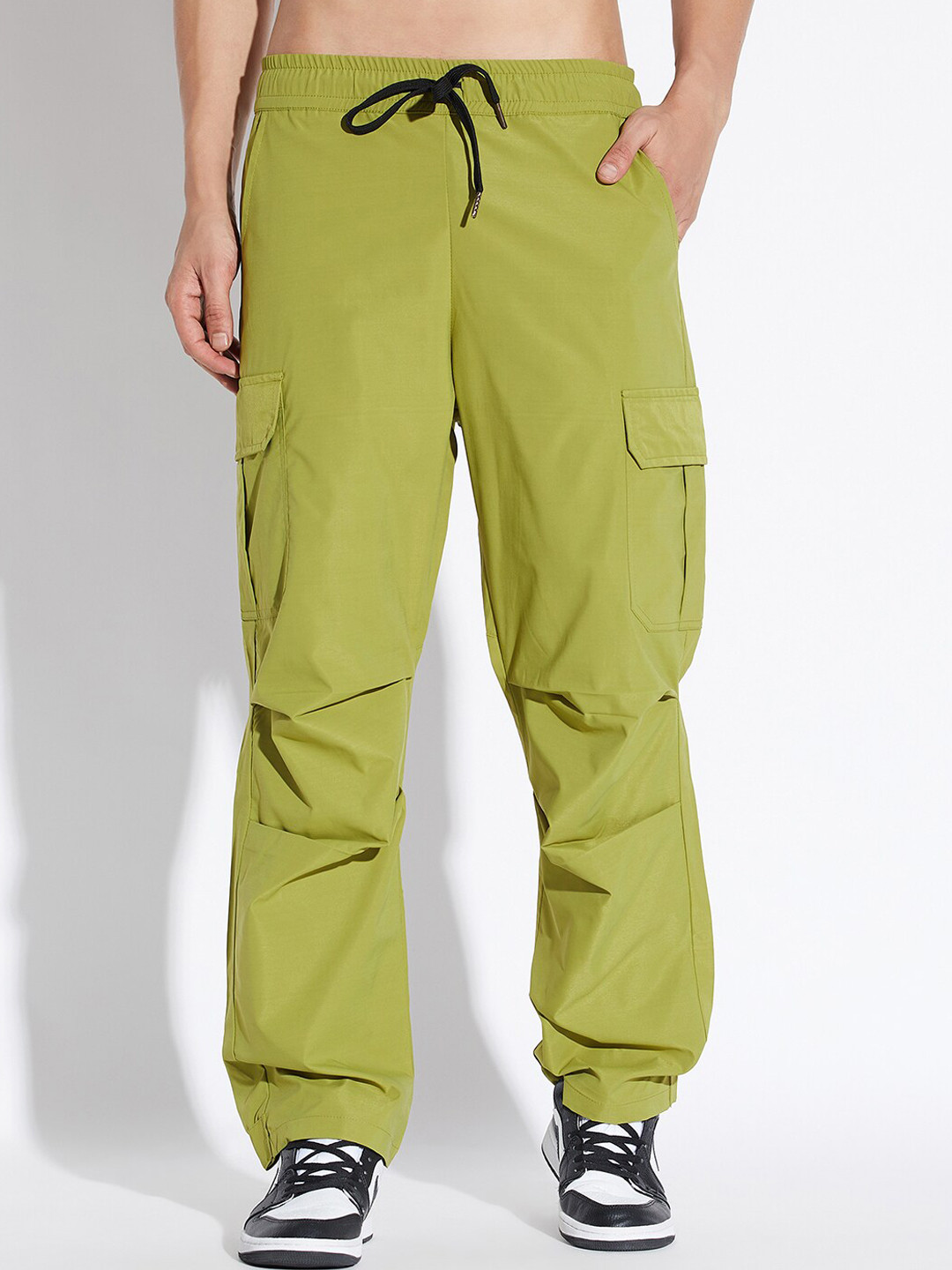 Fugazee Buy FUGAZEE Men Relaxed Fit Cargo Parachute Track Pant - Track Pants ...