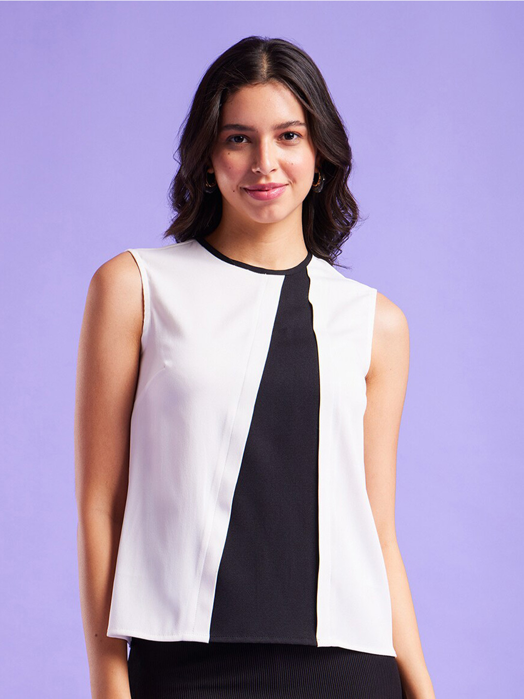 Buy FableStreet Colourblocked Round Neck Top Tops for Women 24577710