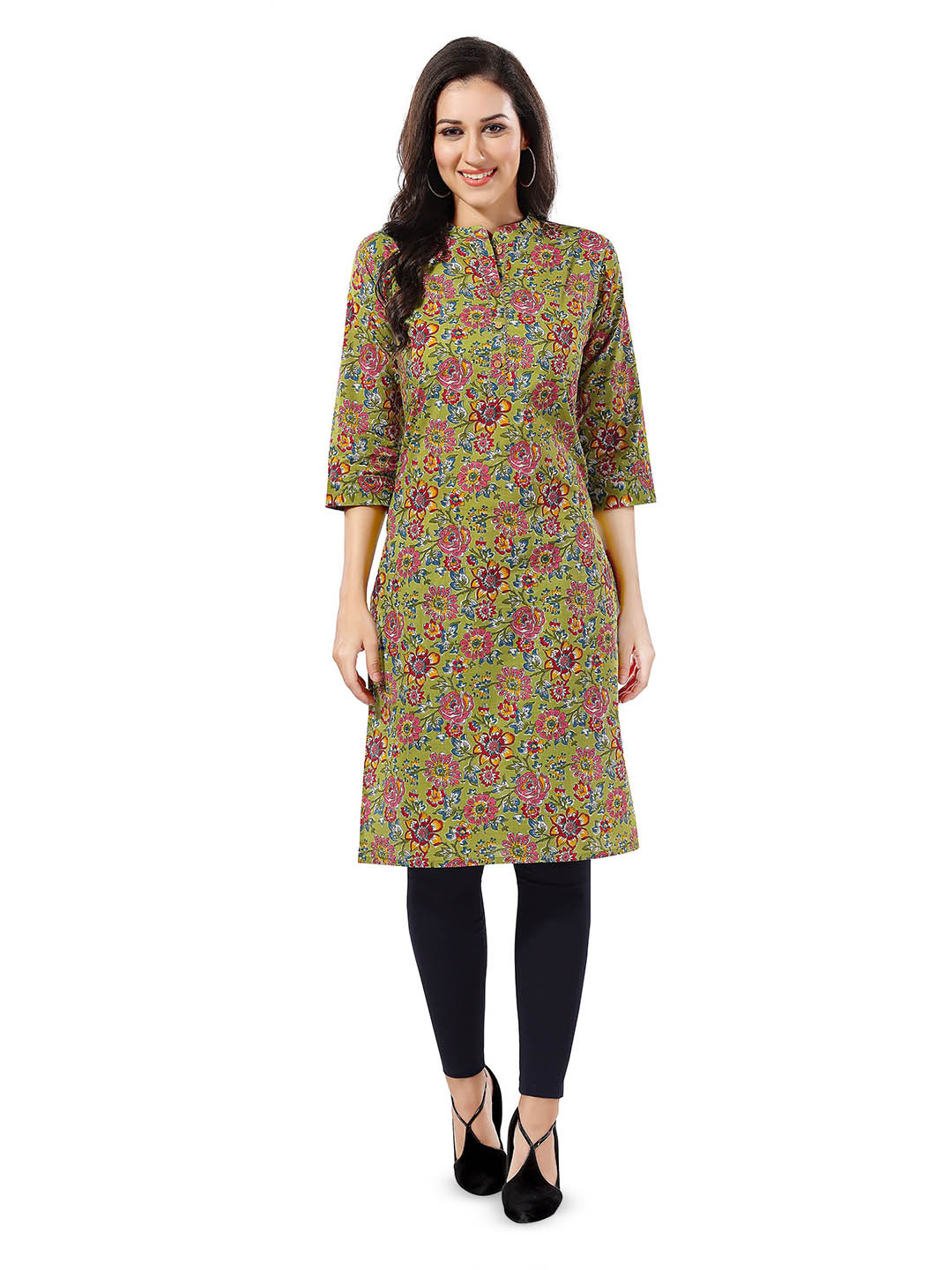 Women Red Floral Printed Straight Kurta With Three Quarter Sleeves
