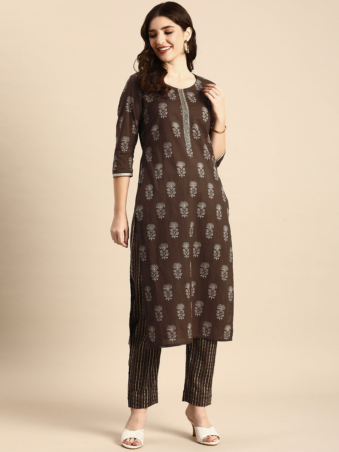 Floral Printed Beads & Stone Pure Cotton Straight Kurta & Trousers
