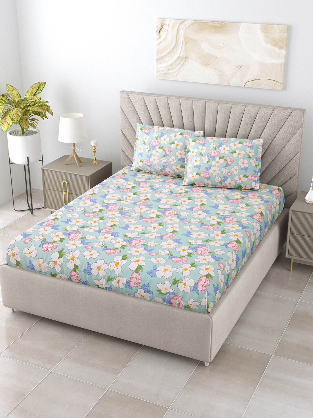 Buy Salona Bichona Blue & White Floral 144 TC Queen Bedsheet With 2