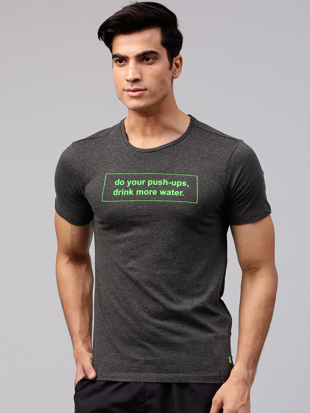 hrithik t shirt in war