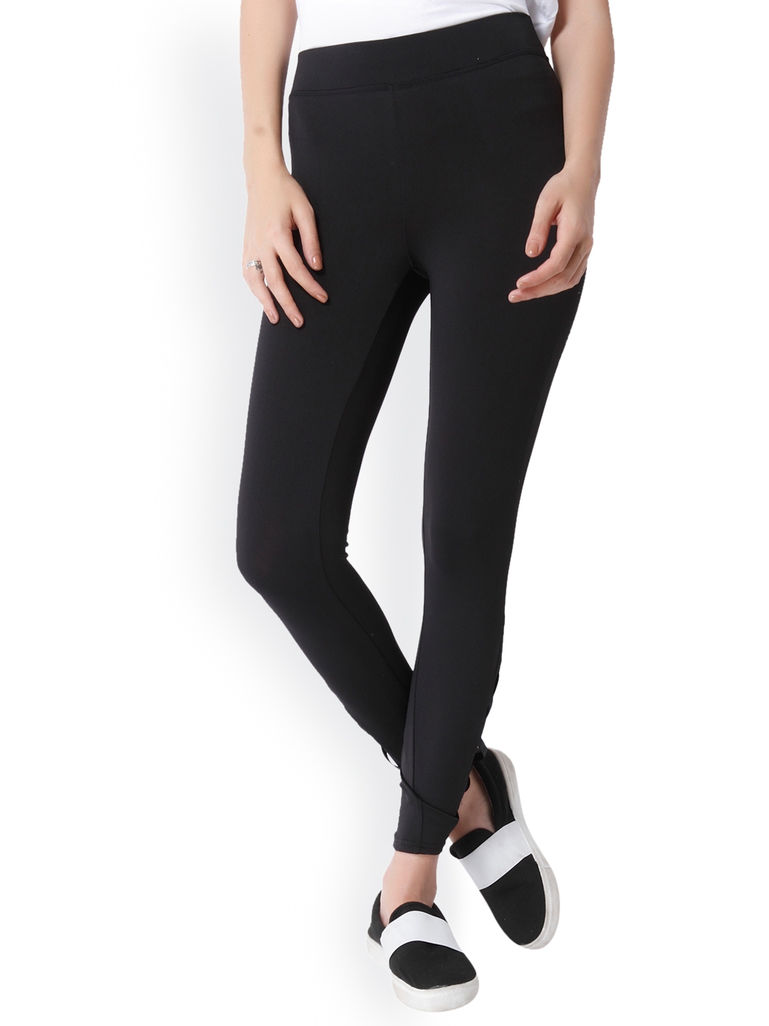 jeggings below 200