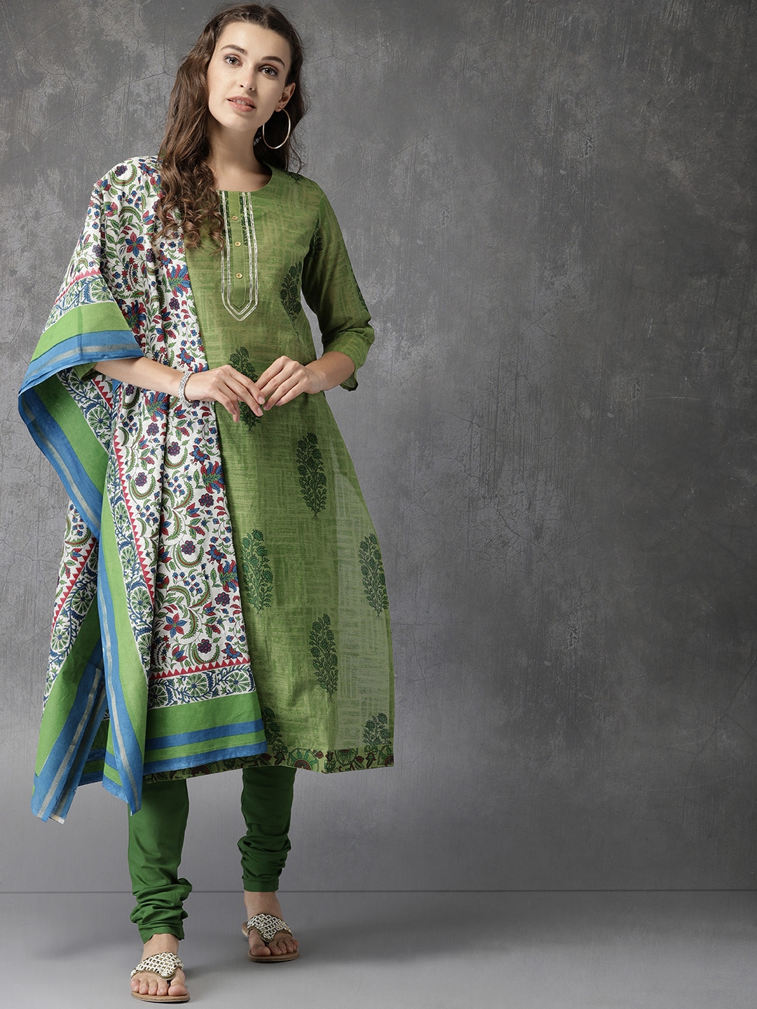 myntra anouk kurta set