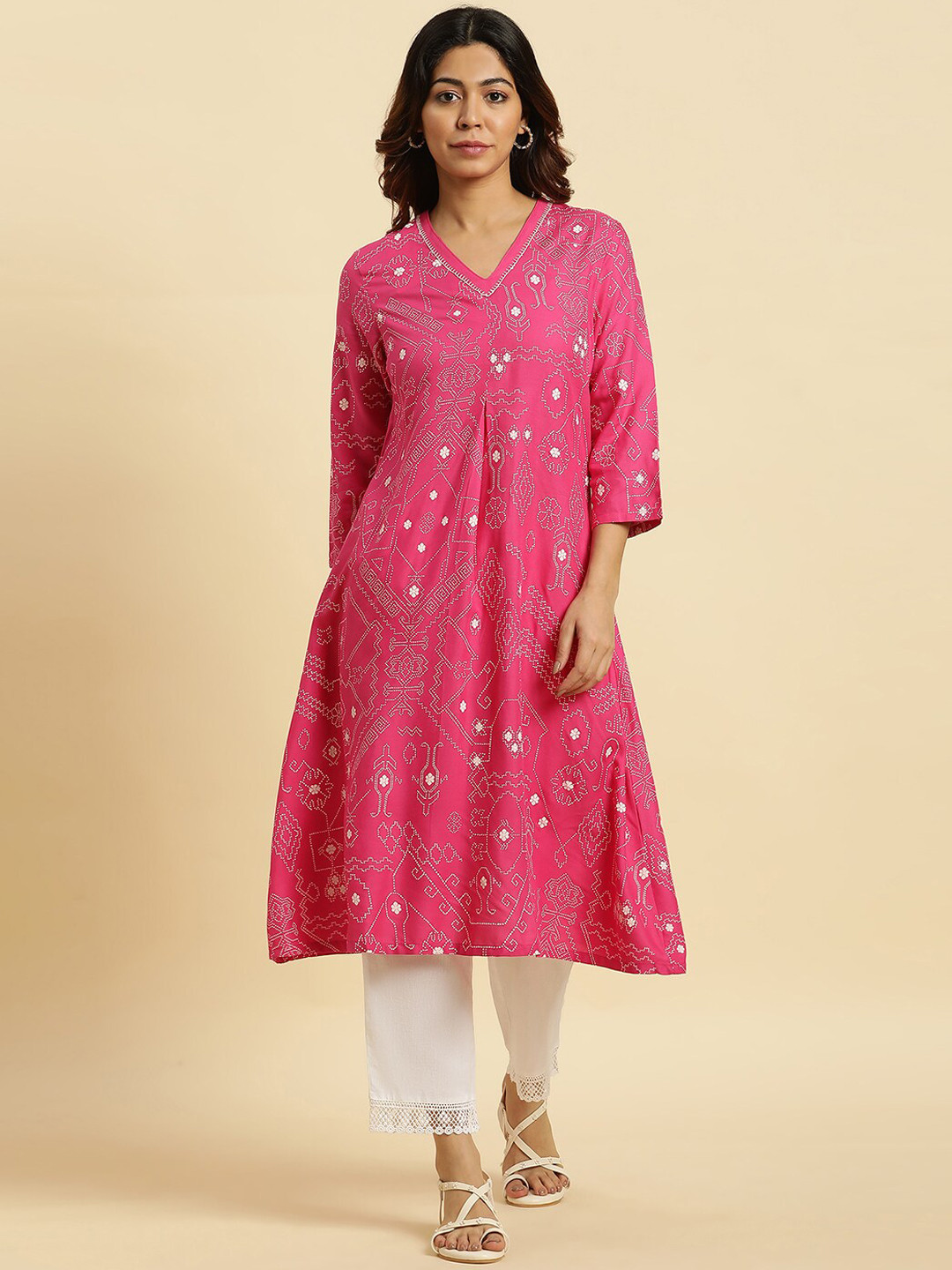 BASIC LONG KURTA WITH ROUND NECK- V CUT main image 1