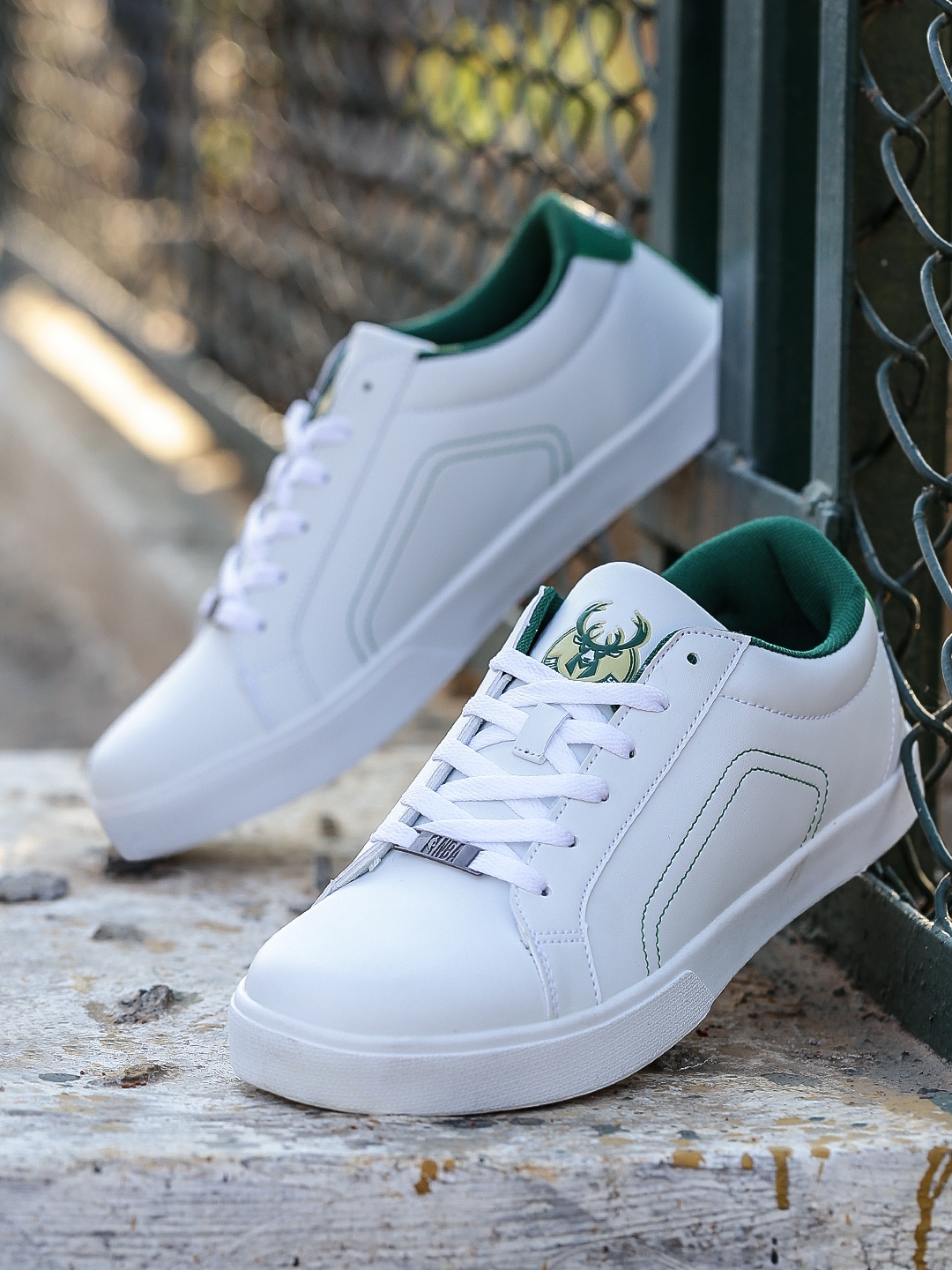 bucks nike shoes