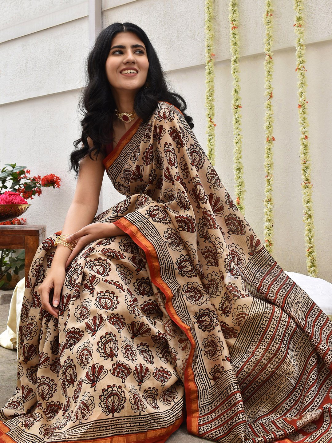 Buy TEEJH Ethnic Motifs Printed Zari Silk Cotton Chanderi Saree