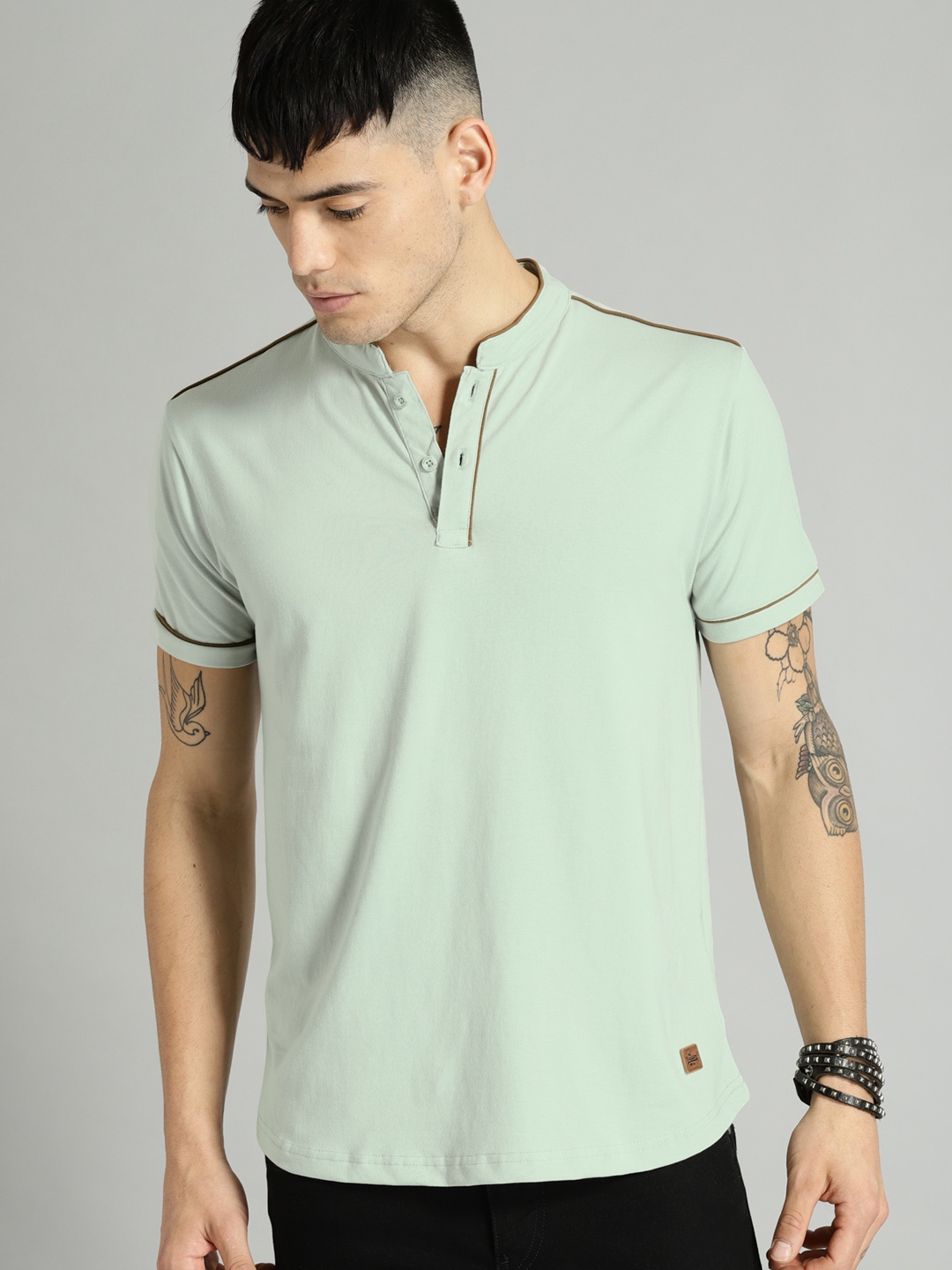 Buy Roadster Men Green Solid Henley Neck Pure Cotton T Shirt - Tshirts ...