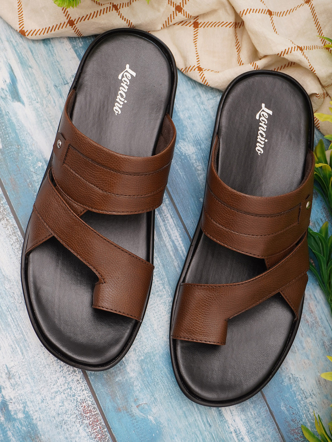 mens one toe sandals