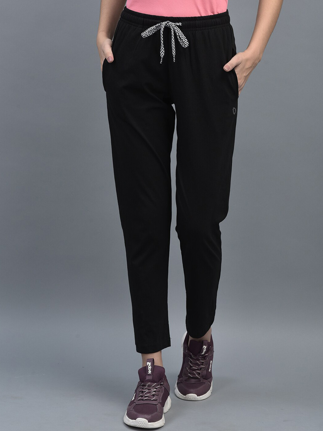 Women's Cream Slim-Fit Cotton Track Pant