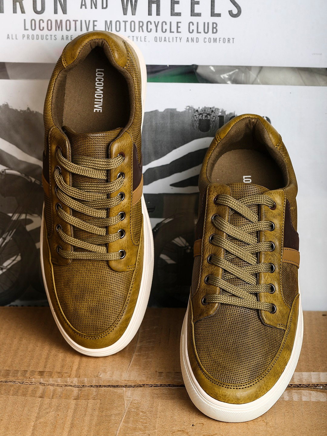 Buy Men Green Skate Shoes Casual Shoes for Men 2509872