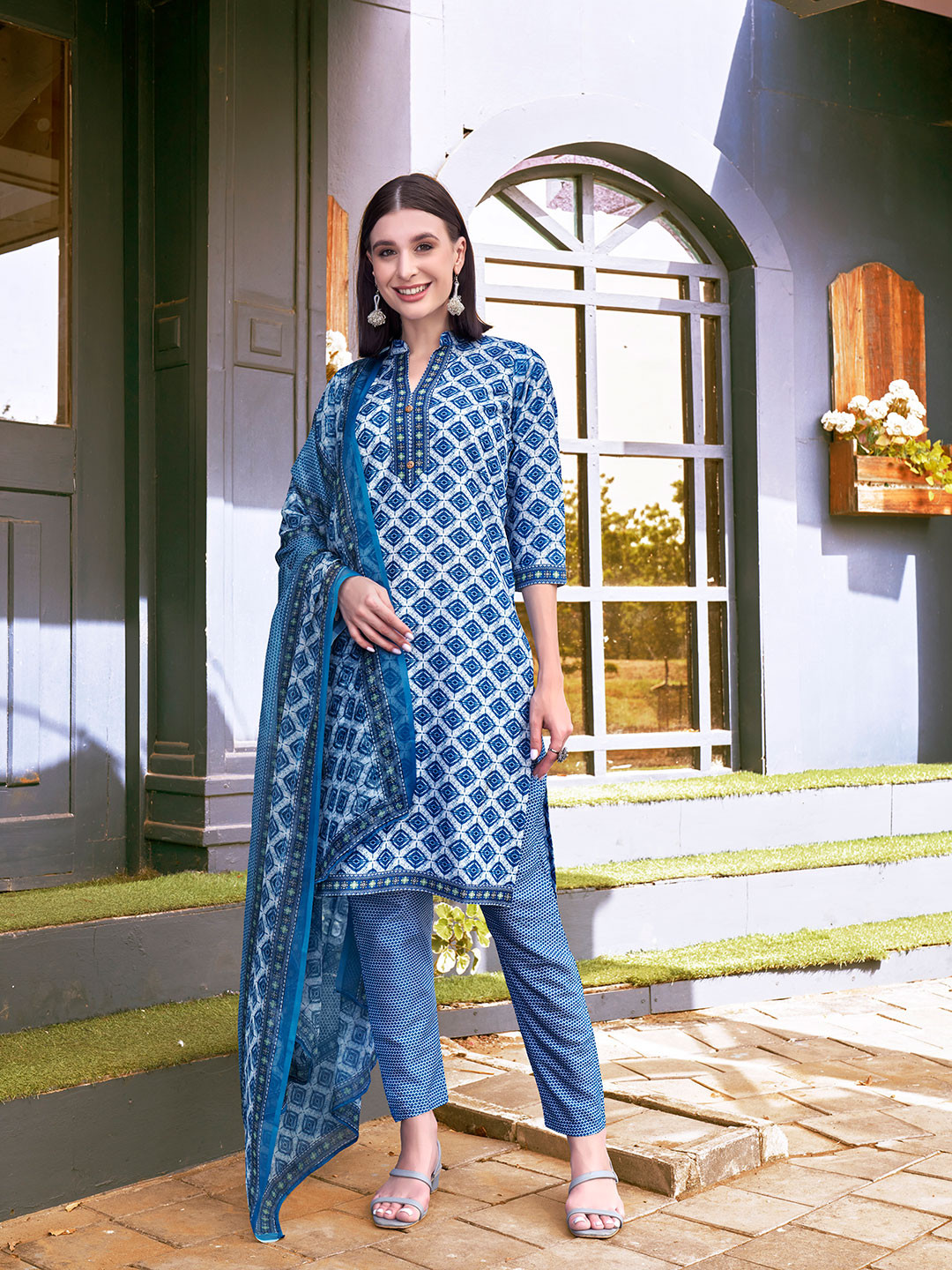 Buy Anouk Printed Regular Mandarin Collar Kurta With Trousers & Dupatta