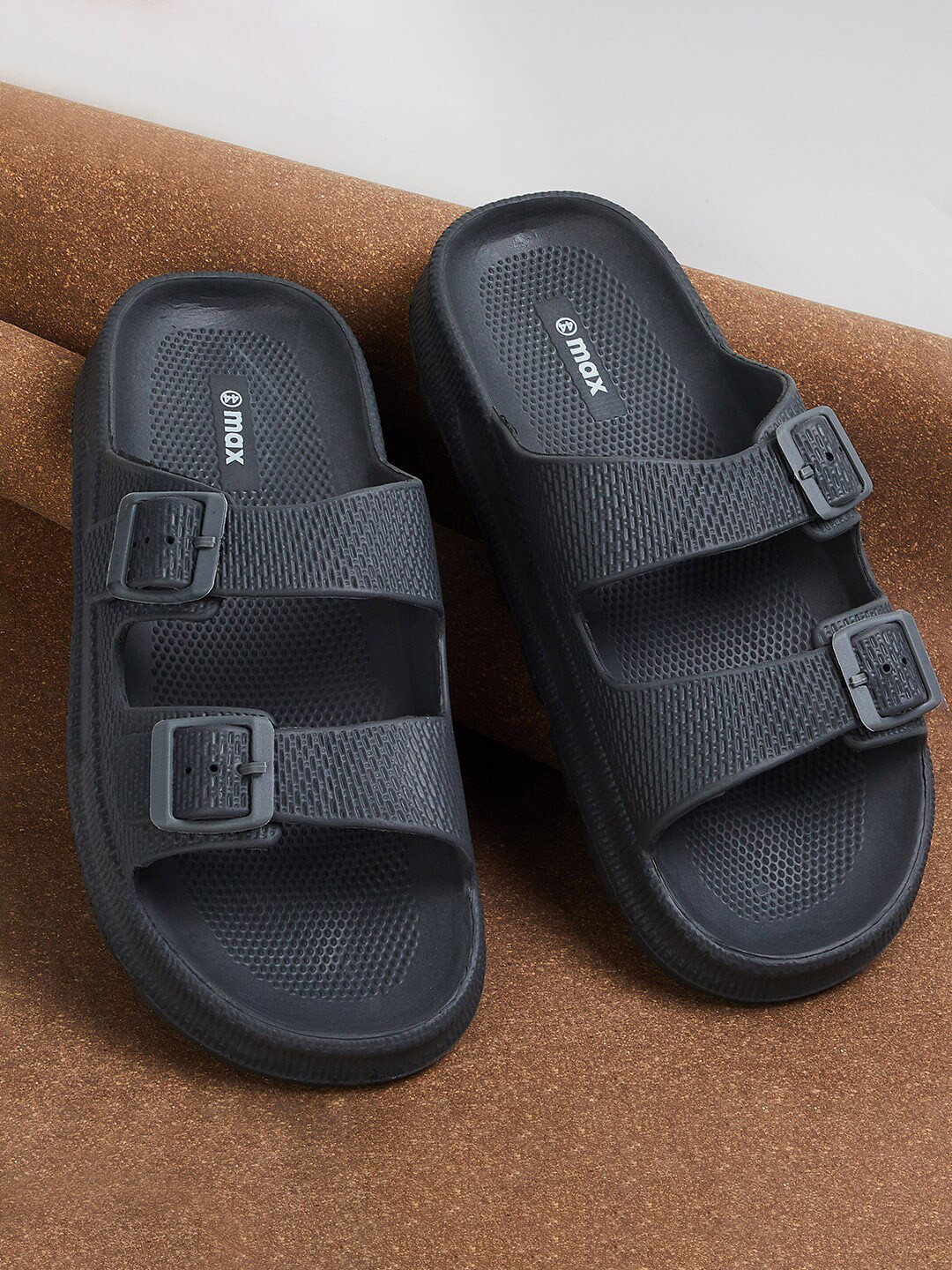 max sliders for men