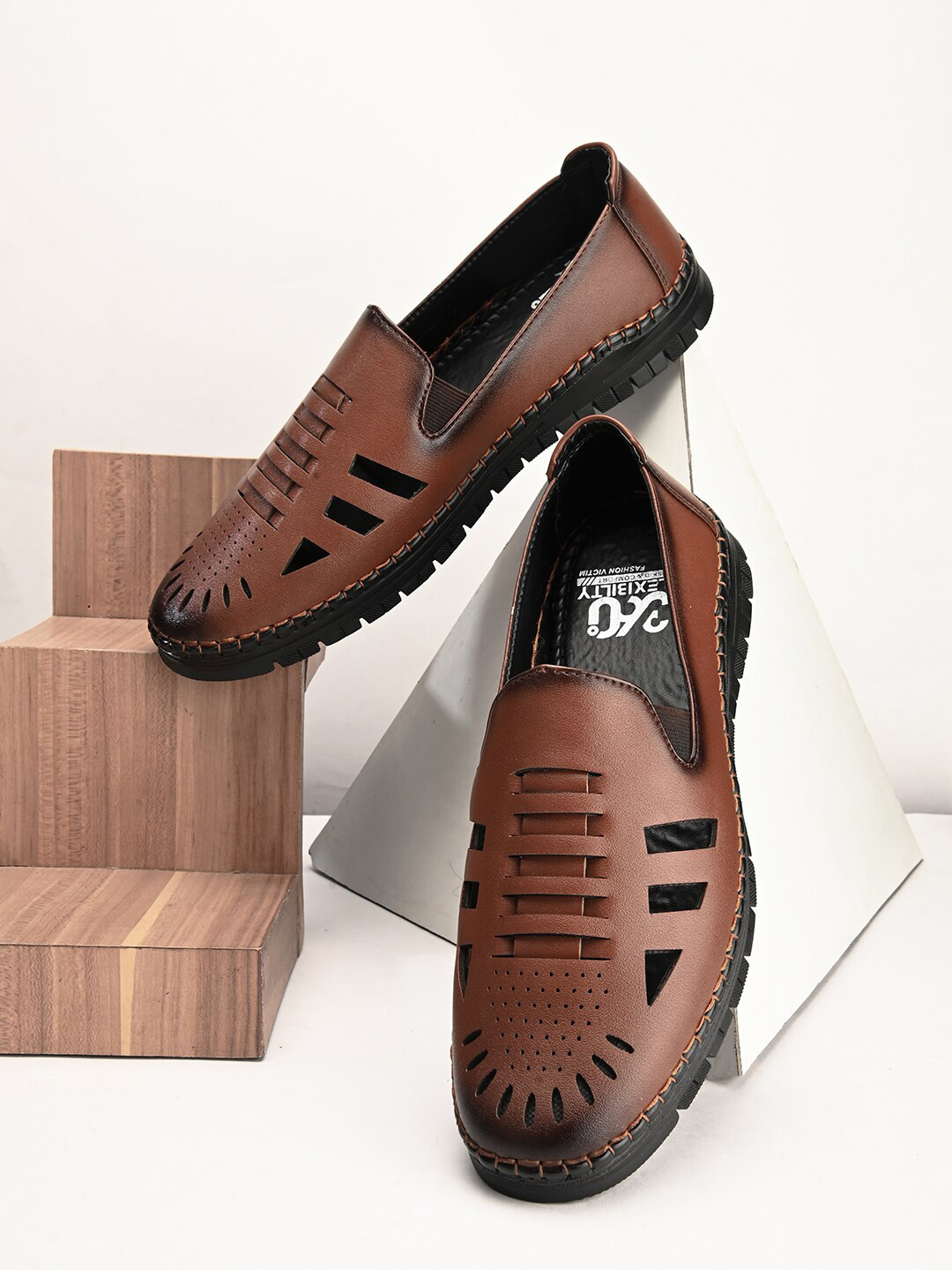 fashion victim sandals