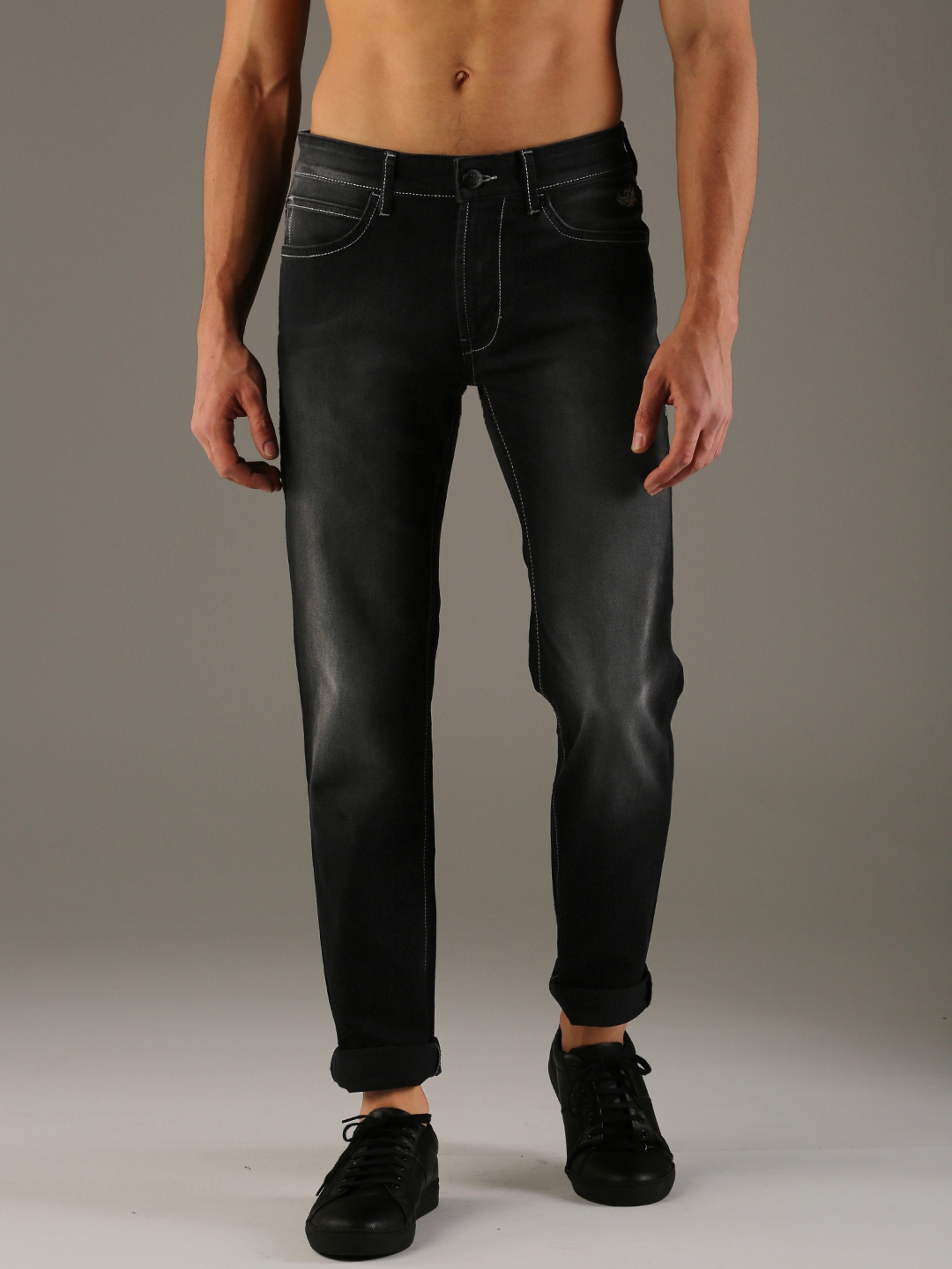 black stretchable jeans