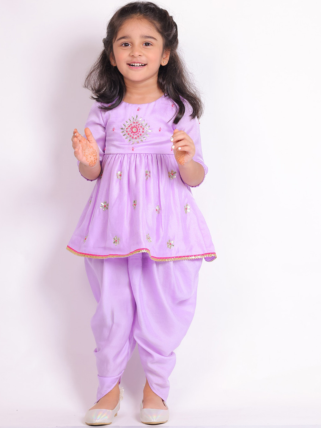 Buy Little Carrot Girls Floral Embroidered Beads And Stones Kurti With