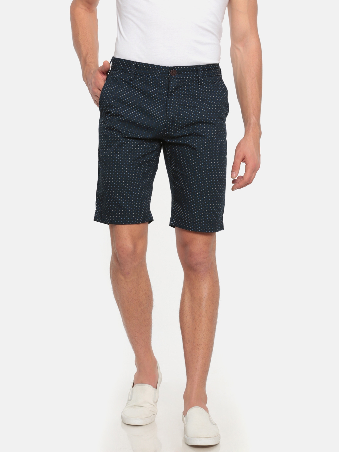 fitted chino shorts