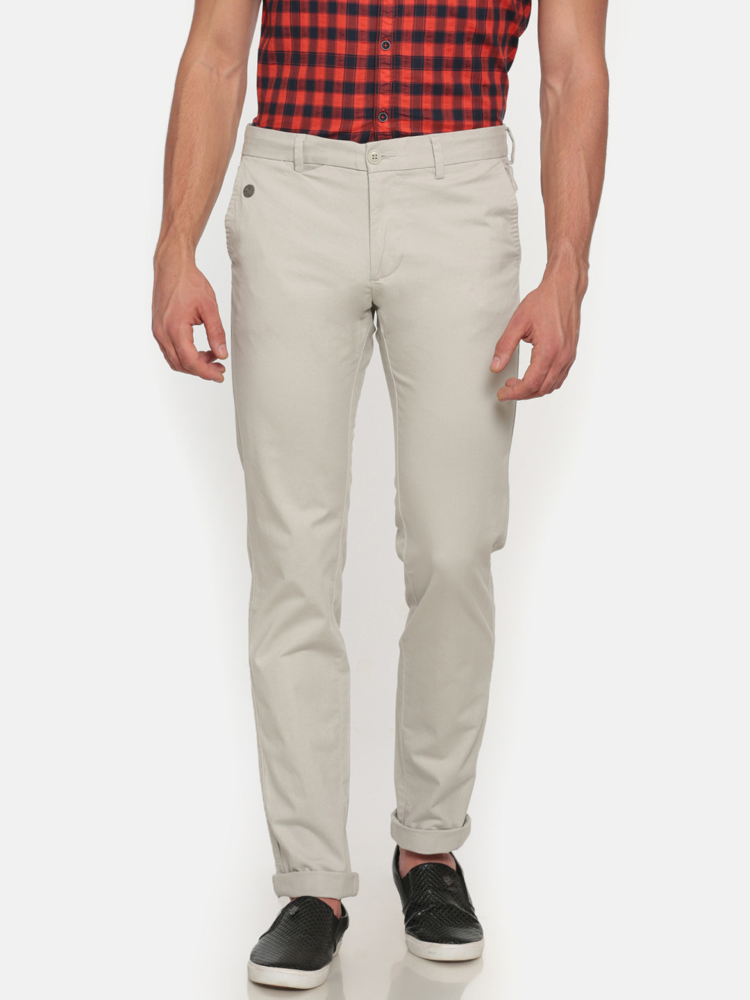 Buy Indian Terrain Men Grey Brooklyn Slim Fit Solid Chinos - Trousers ...