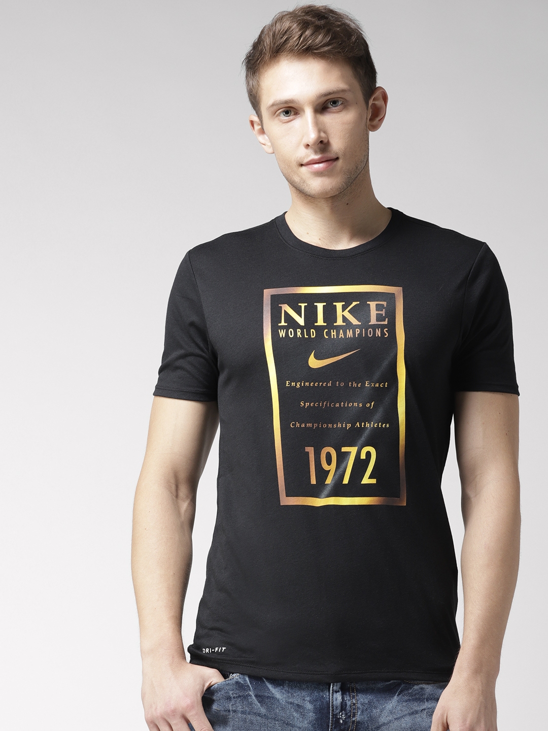 myntra nike t shirt