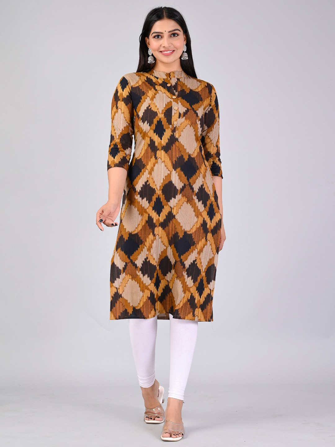 Women Multi Geometric Printed Straight Sleeveless Kurta With V-Neck